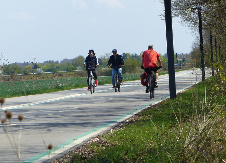 16: Entspanntes Komfortradeln auf dem Radschnellweg