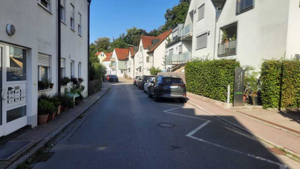 Alte Poststraße: Mangelhafte Fußwege