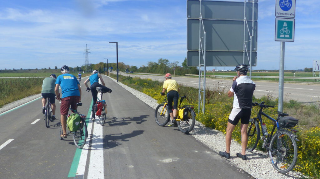 Die Belohnung: knapp 7 km "Fahrradparadies" auf dem Radschnellweg