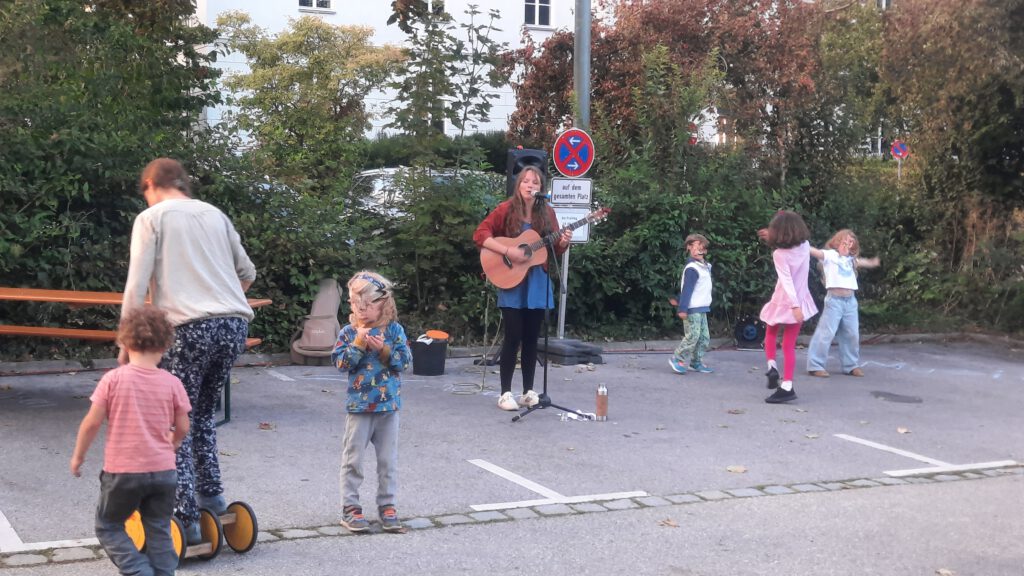 zu späterer Stunde dann etwas ruhigere Klänge von Lis Fitzek
