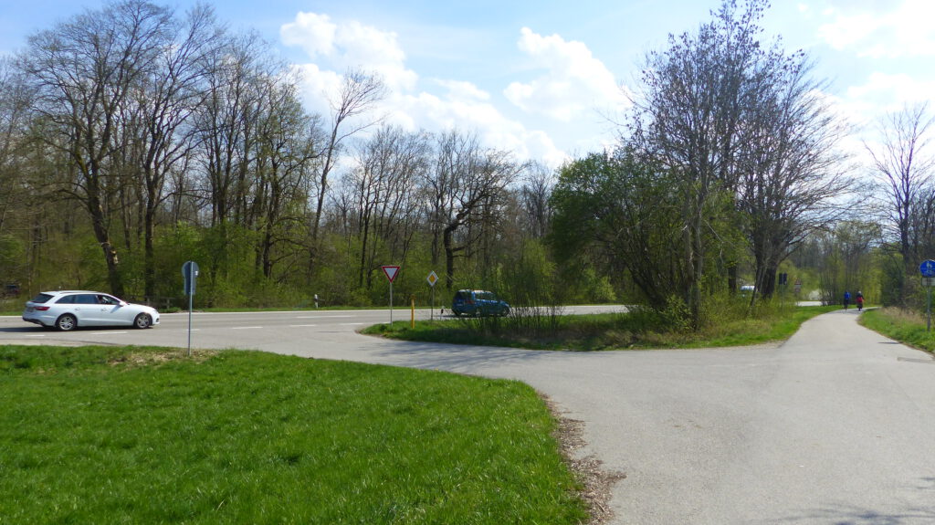 Querung Staatsstraße 2350 ohne Querungshilfe