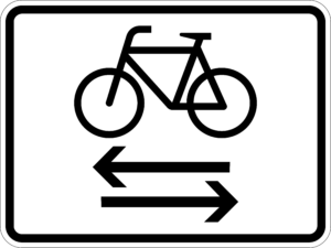 Zusatzzeichen 1000-32 –  "Radfahrer kreuzen von rechts und links"